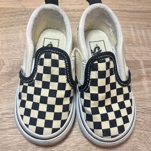 Black and white checkered, toddlers size 6